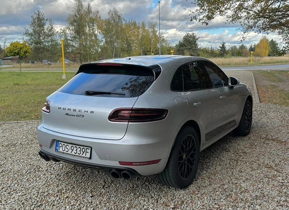 Porsche Macan cena 183000 przebieg: 132000, rok produkcji 2017 z Skierniewice małe 211